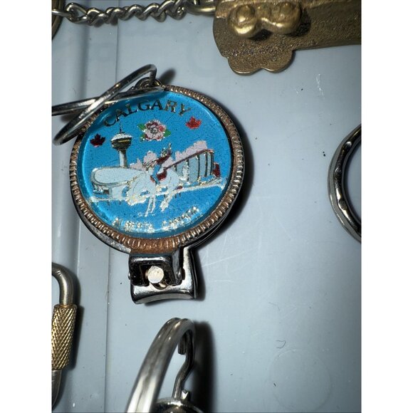 Souvenir Vintage Keychain Lot Military Cable Car Sydney Opera House US States - Picture 8 of 13